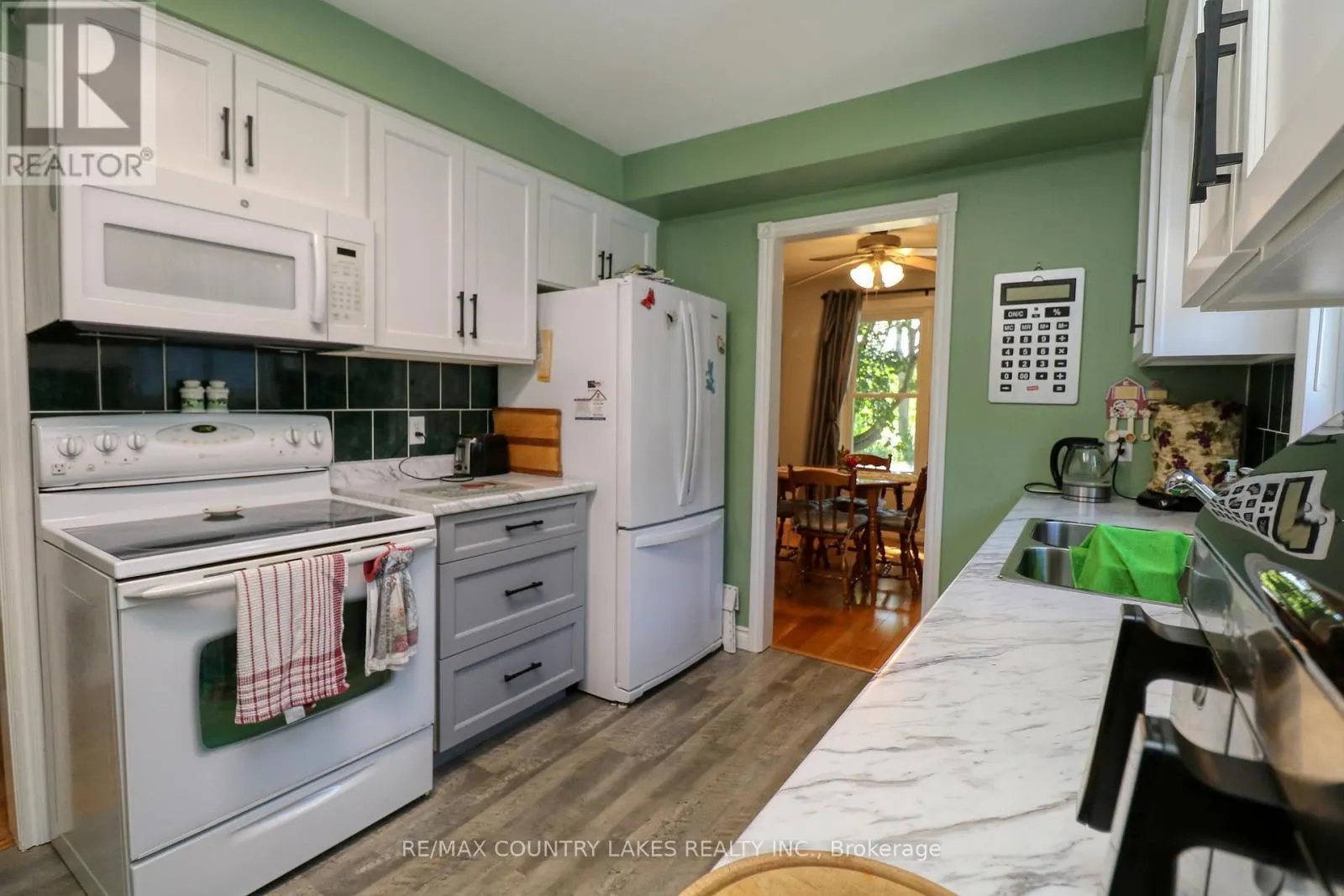 588 MAIN STREET E