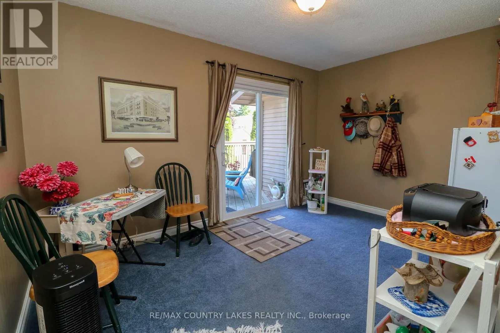 588 MAIN STREET E
