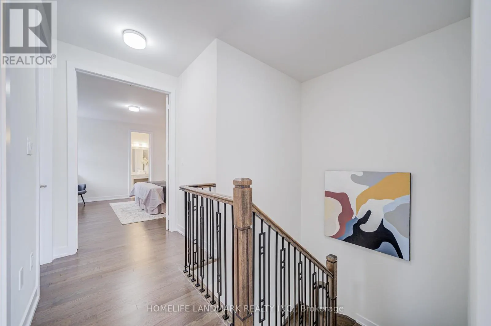 33 GOLDEN FERN STREET