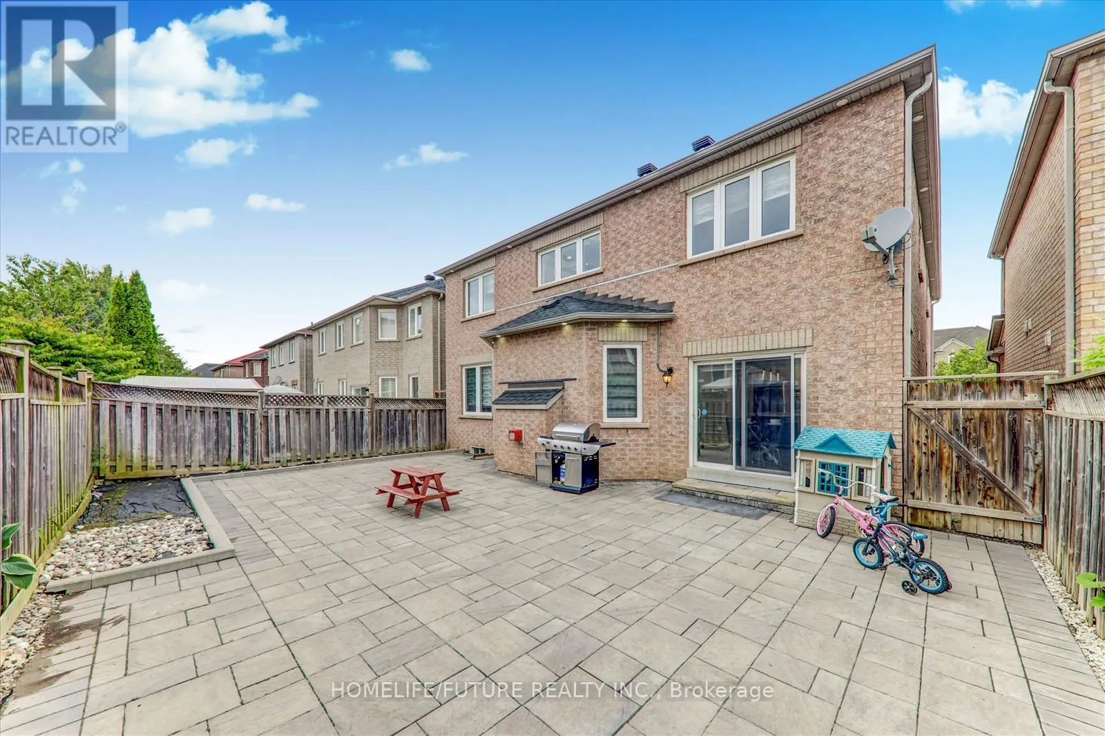 25 DONHAVEN ROAD