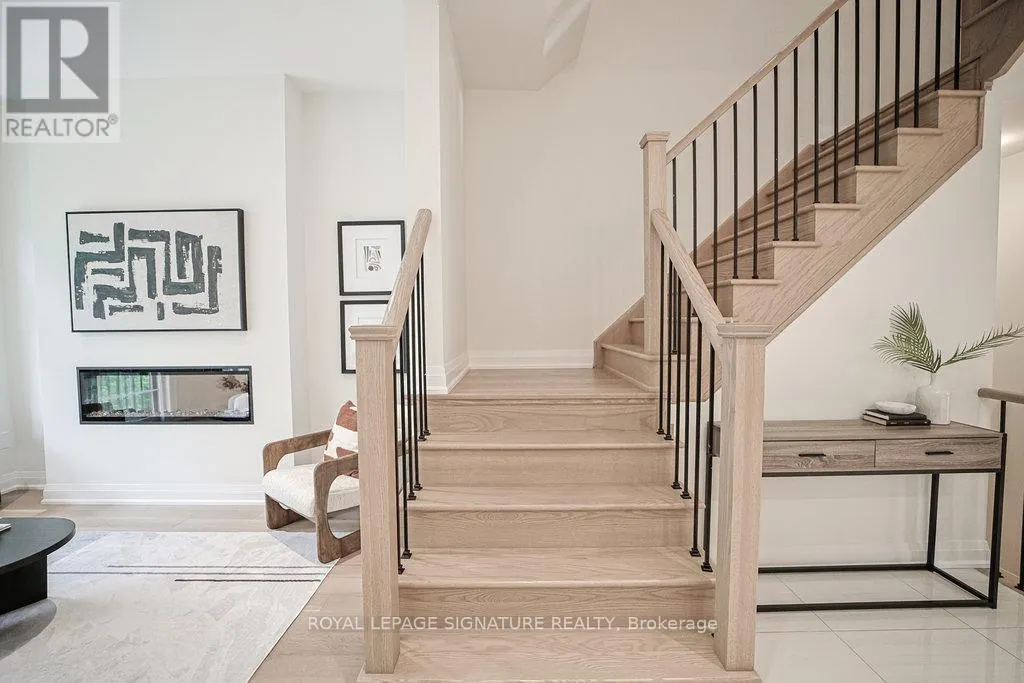 80 WEST VILLAGE LANE