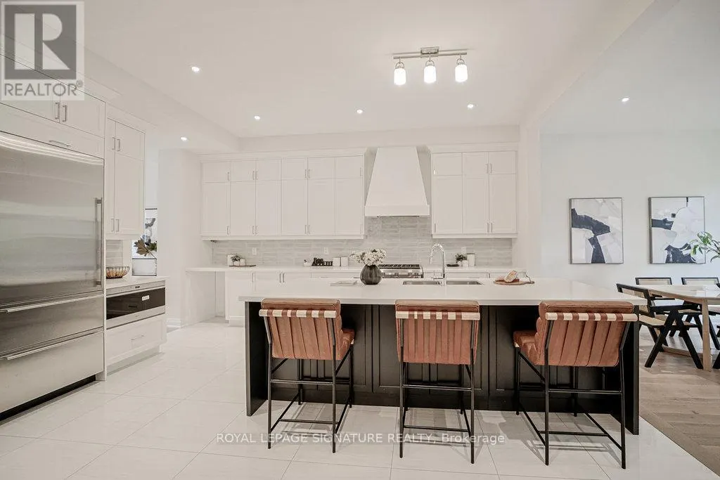 80 WEST VILLAGE LANE