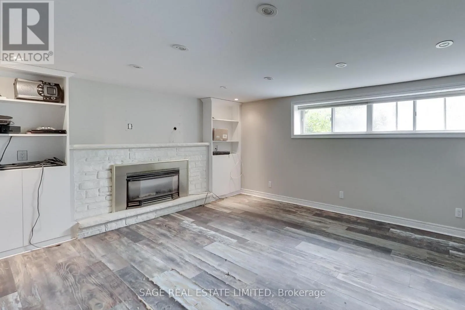 6 DUNSINANE DRIVE