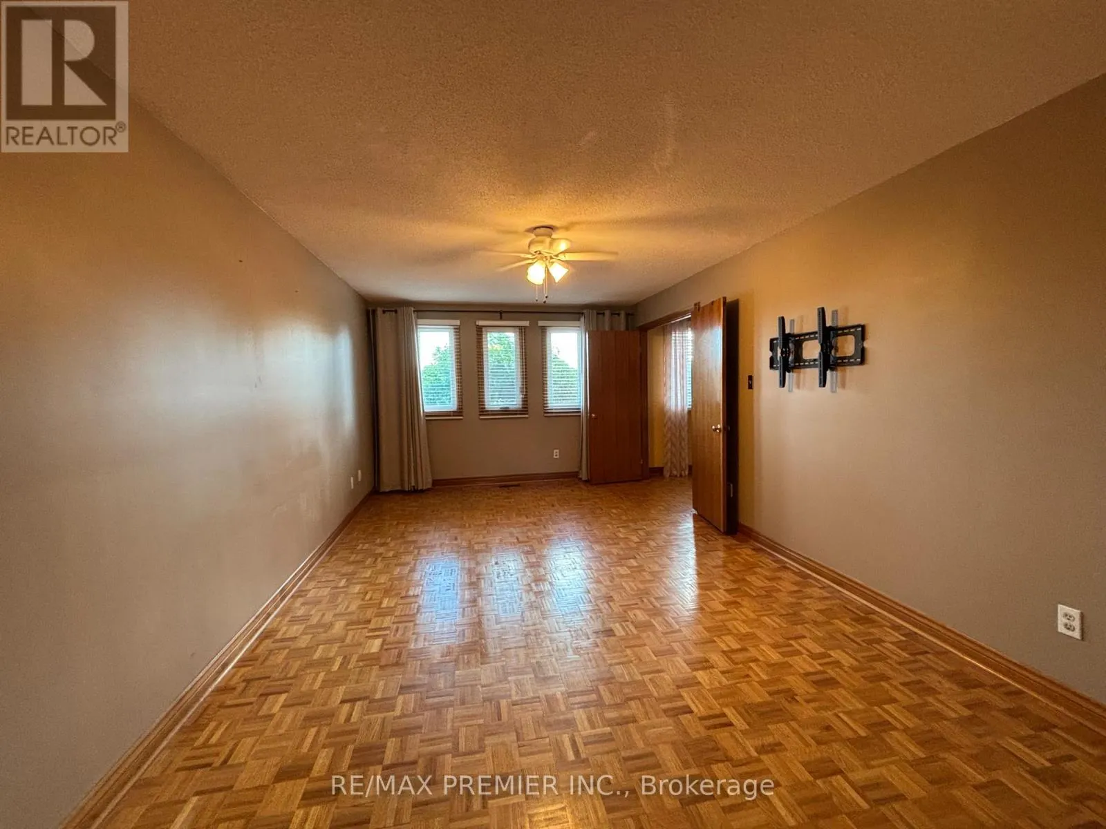 160 FIORI DRIVE