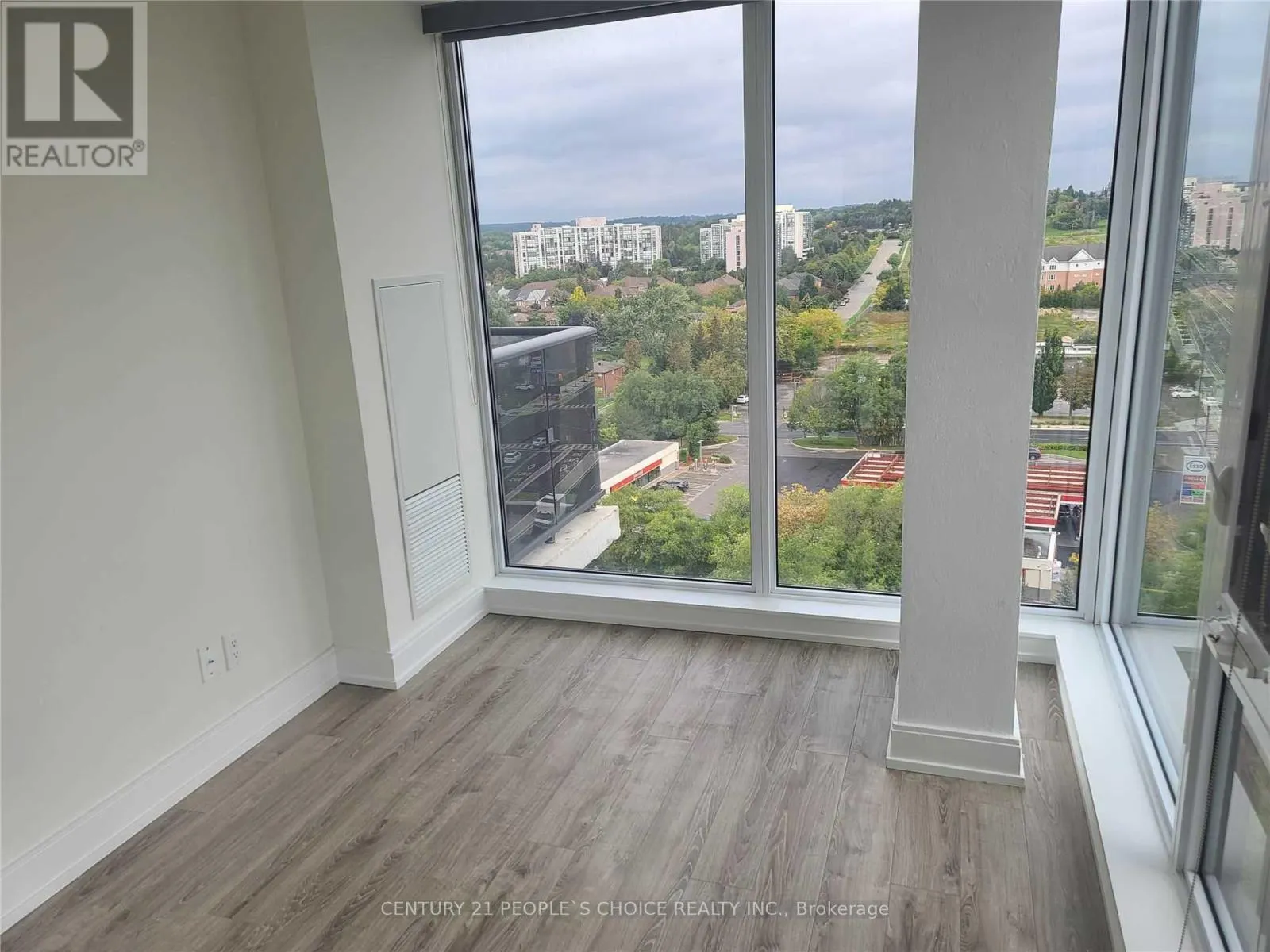 1211A - 9608 YONGE STREET