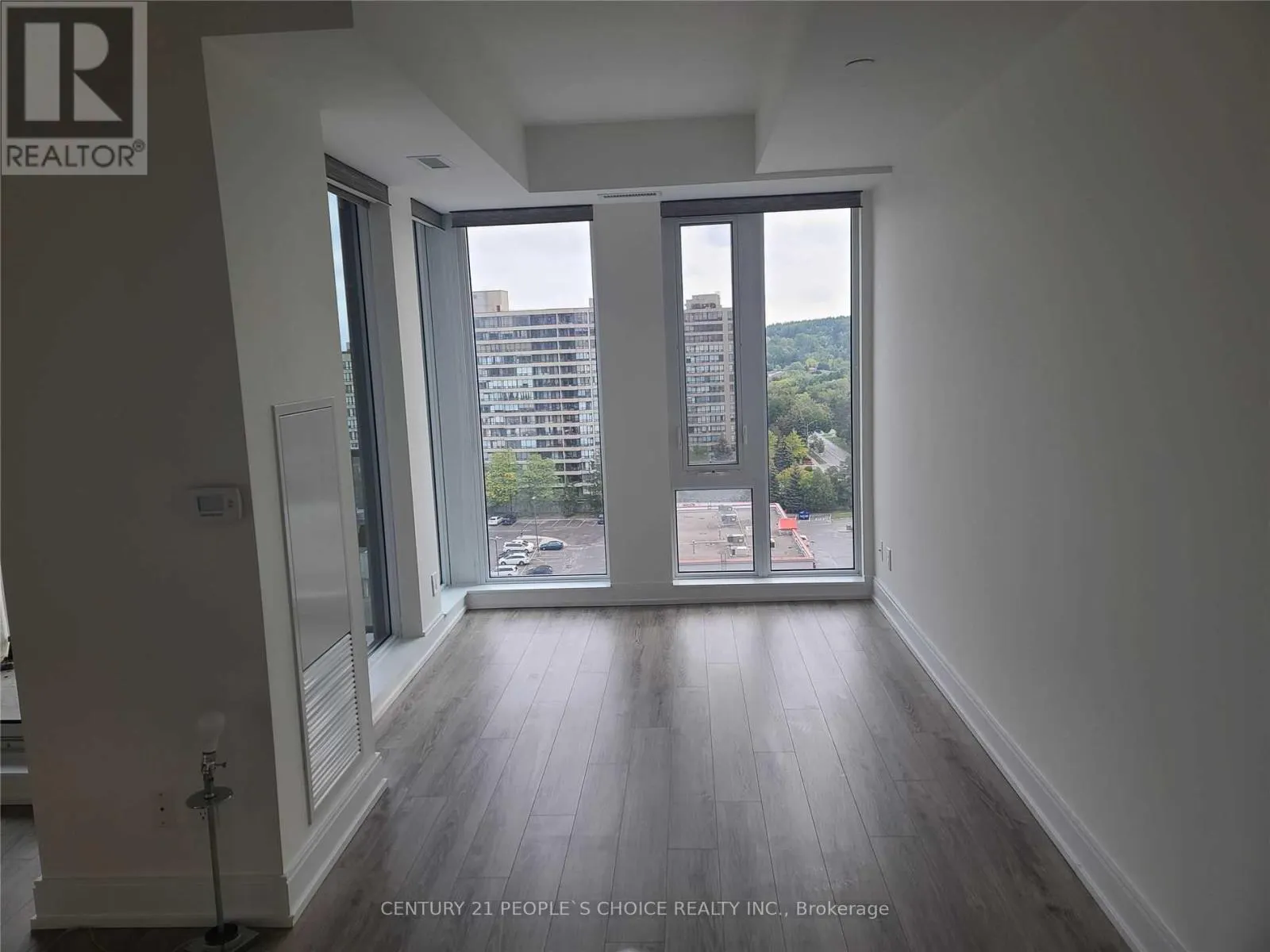 1211A - 9608 YONGE STREET