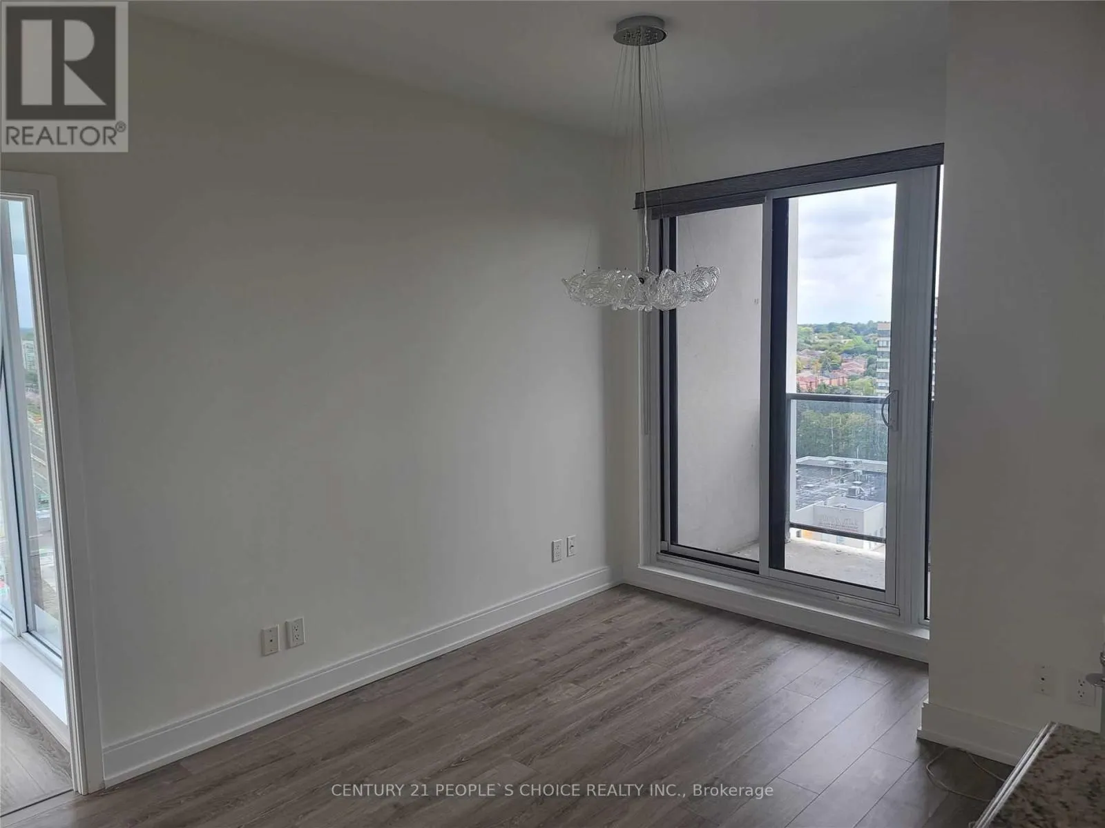 1211A - 9608 YONGE STREET