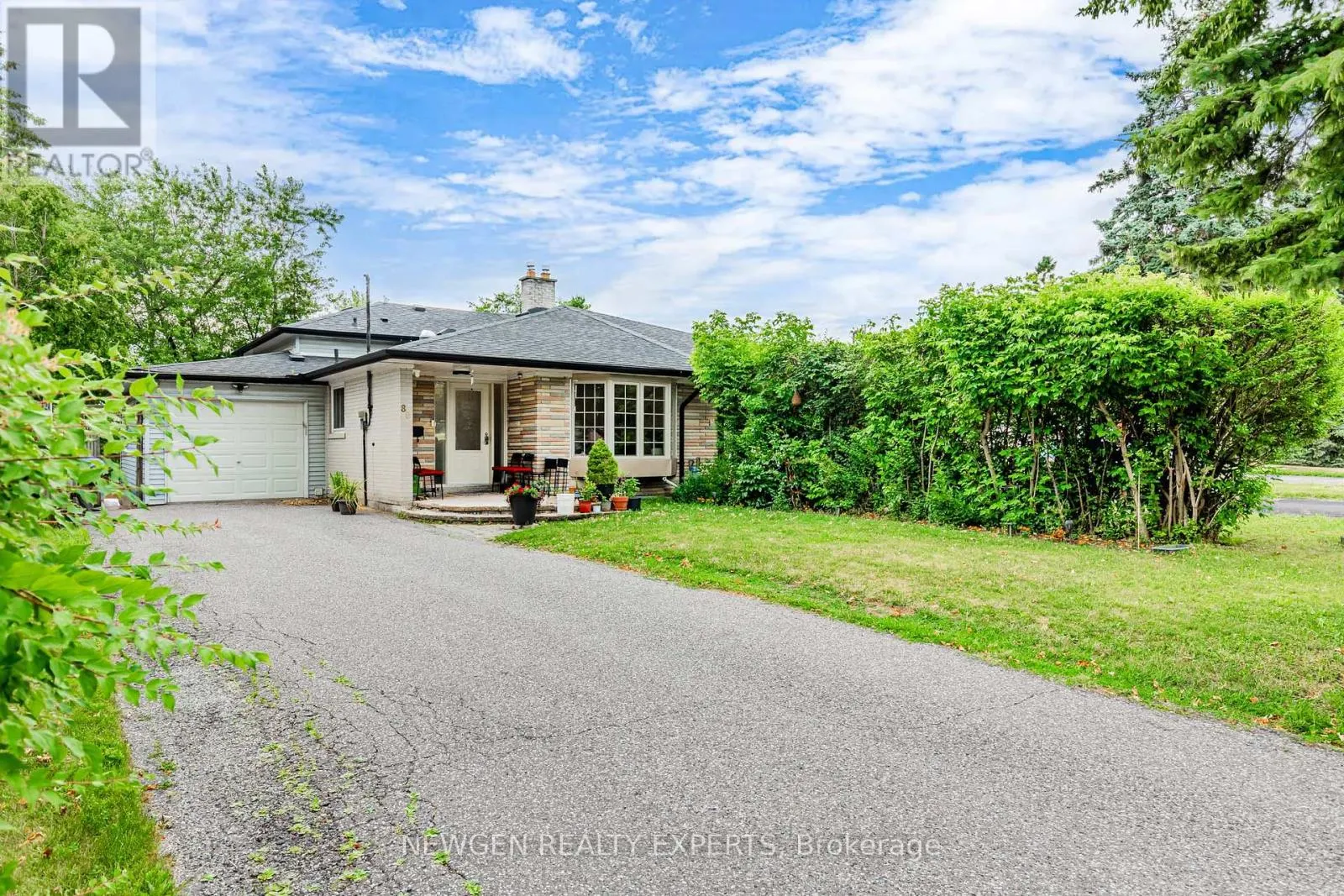 80 SHERWOOD FOREST DRIVE