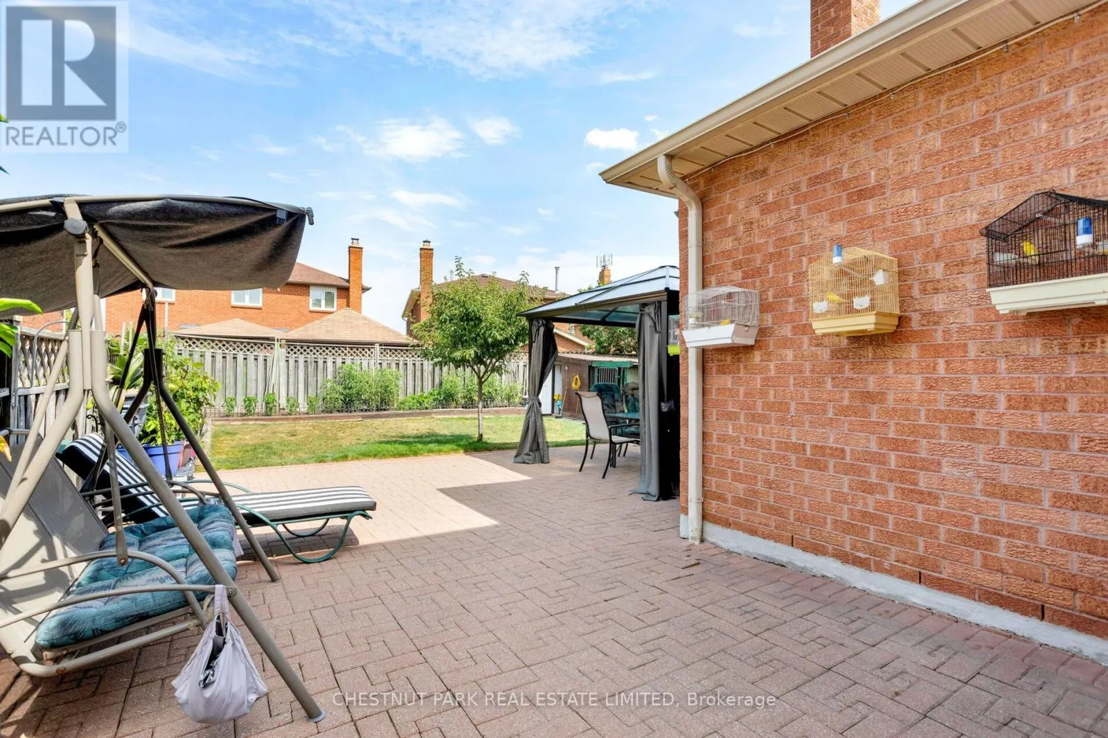138 LARGO CRESCENT