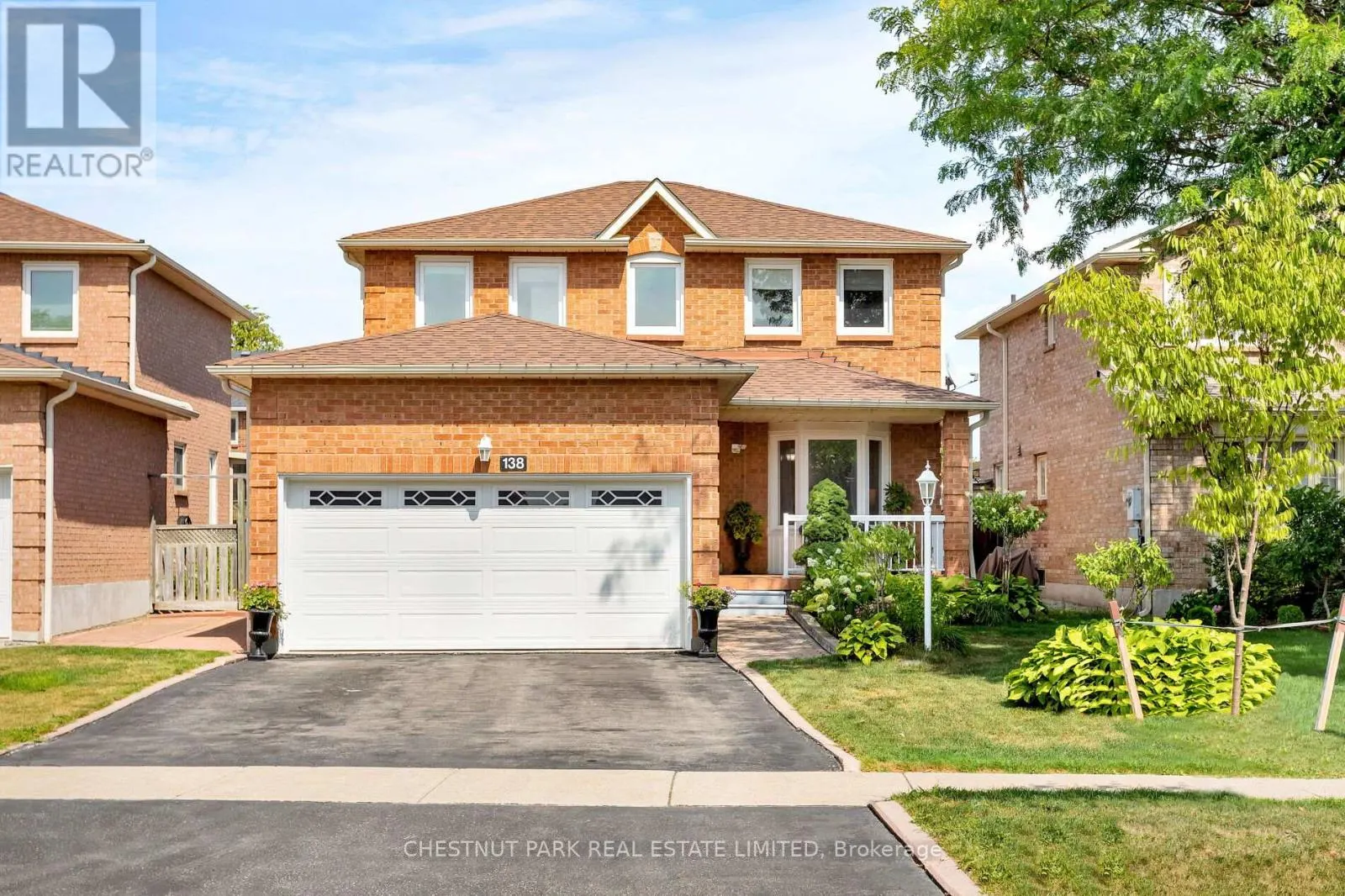 138 LARGO CRESCENT