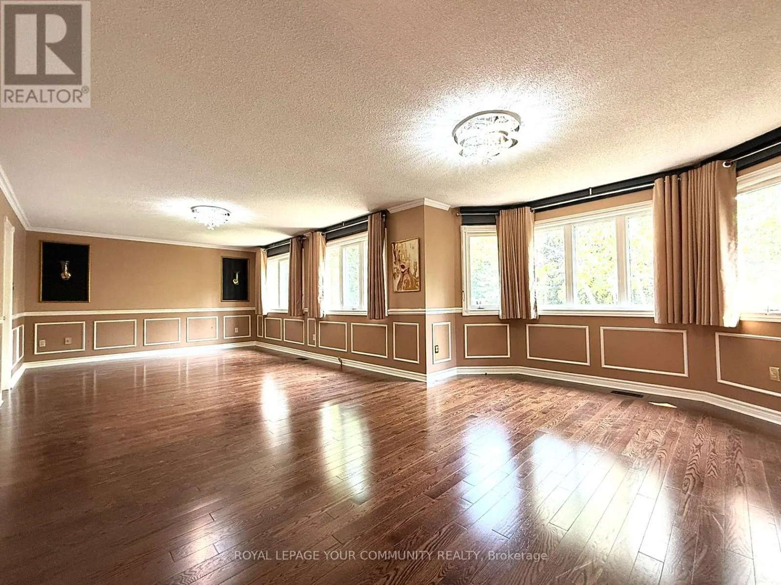 7 CRESCENTVIEW ROAD