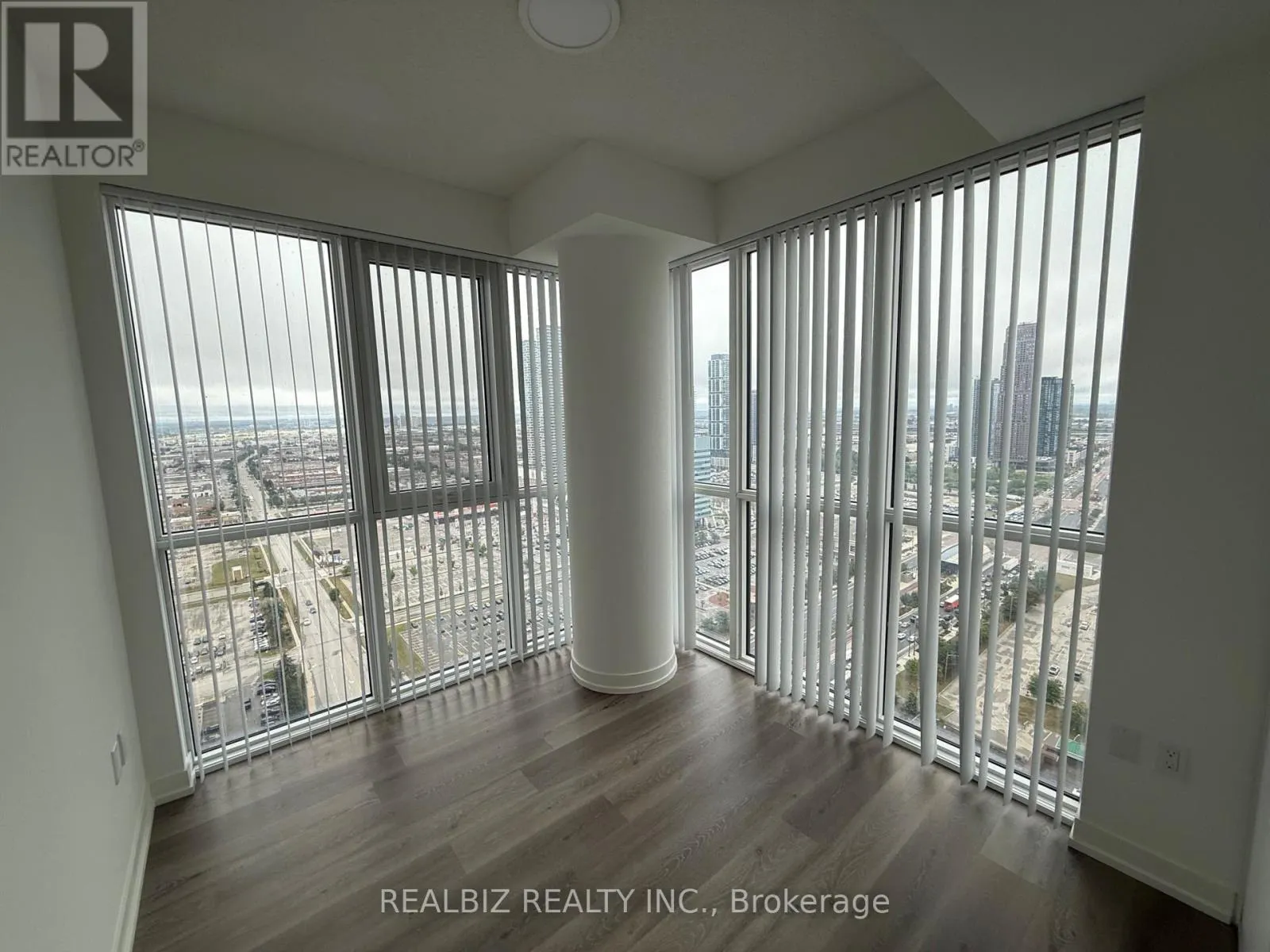 3505 - 28 INTERCHANGE WAY