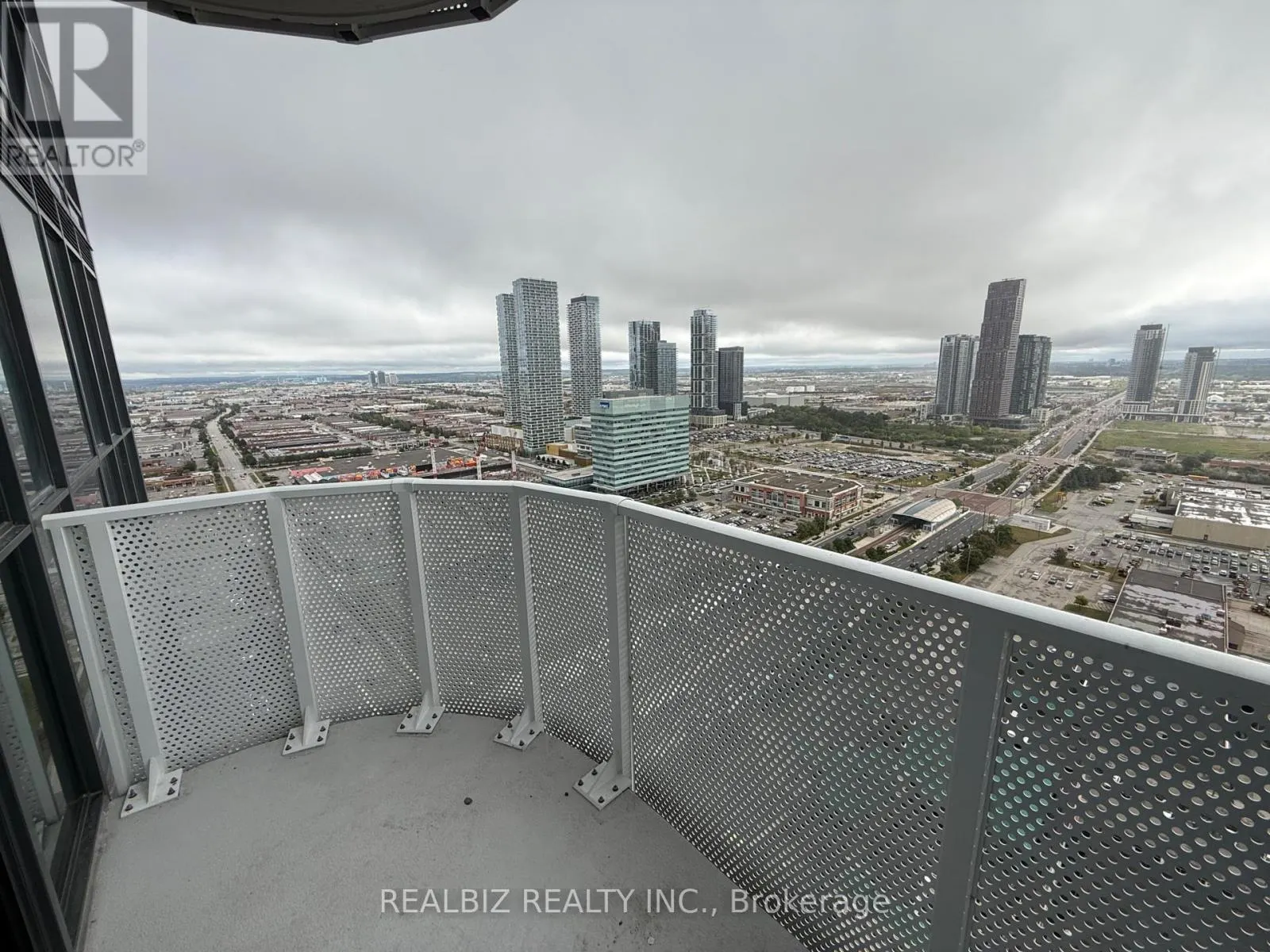 3505 - 28 INTERCHANGE WAY