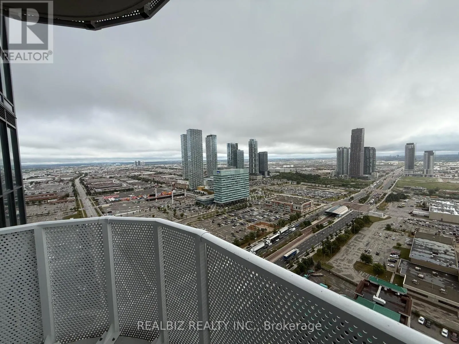 3505 - 28 INTERCHANGE WAY