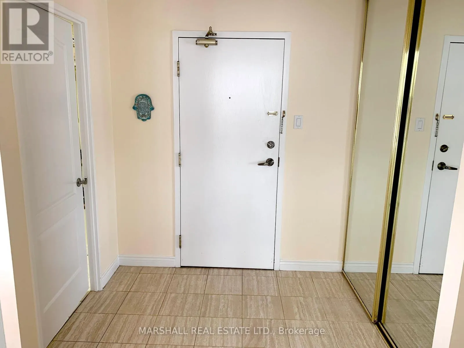 1111 - 7 TOWNSGATE DRIVE