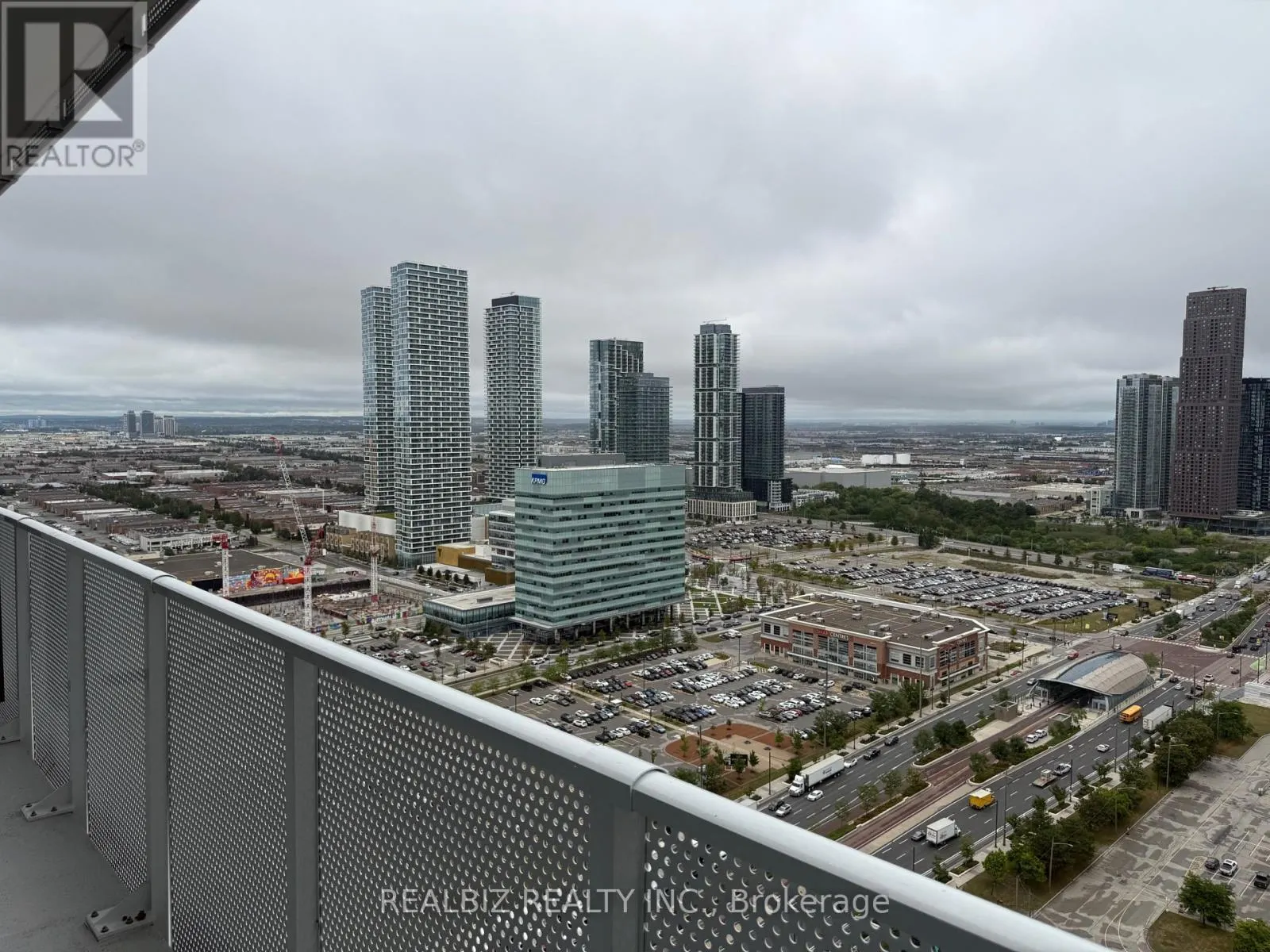 3506 - 28 INTERCHANGE WAY