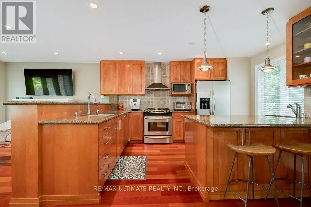 5737 LAKESHORE ROAD