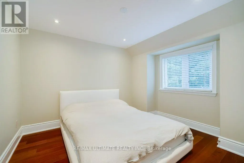 5737 LAKESHORE ROAD