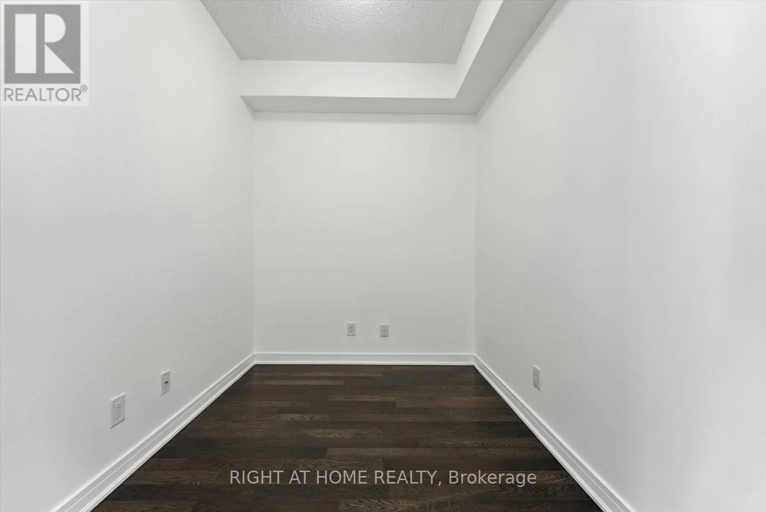303 - 9199 YONGE STREET