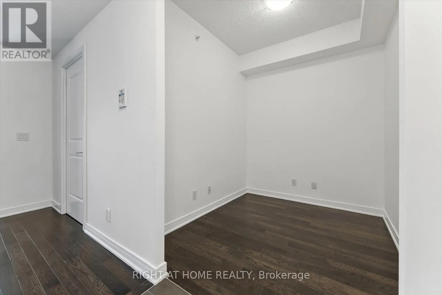 303 - 9199 YONGE STREET