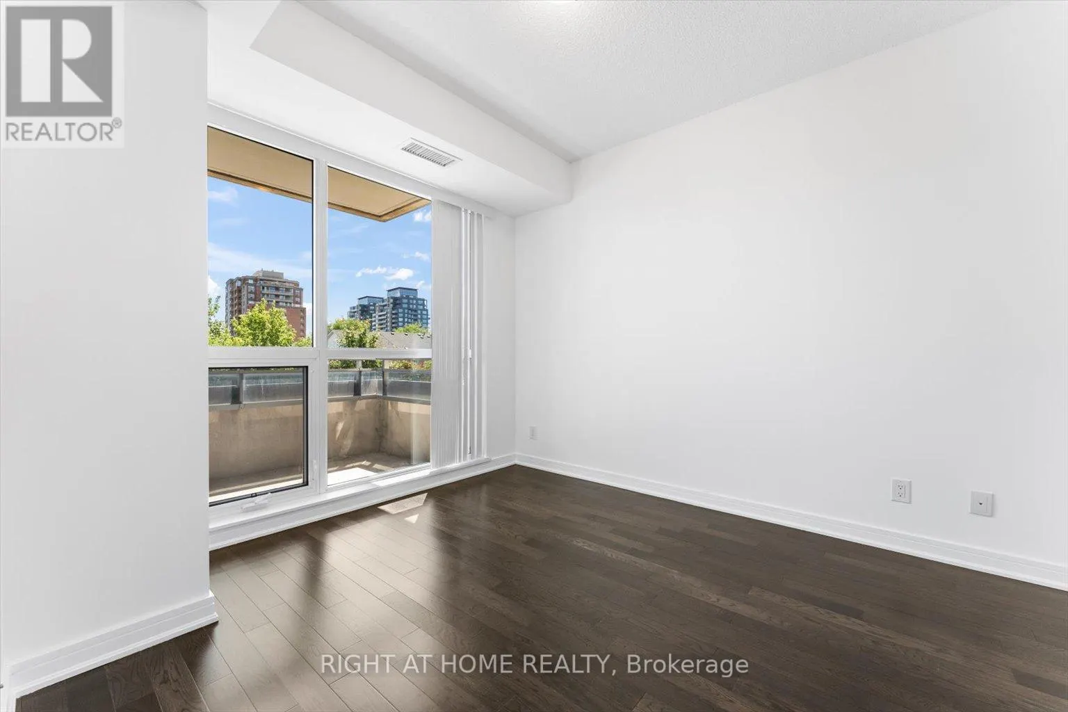 303 - 9199 YONGE STREET