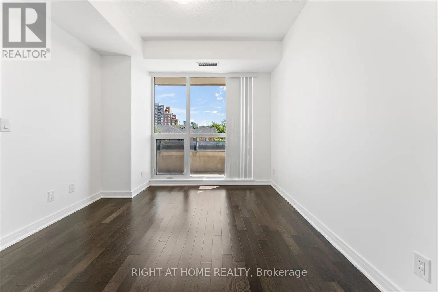 303 - 9199 YONGE STREET
