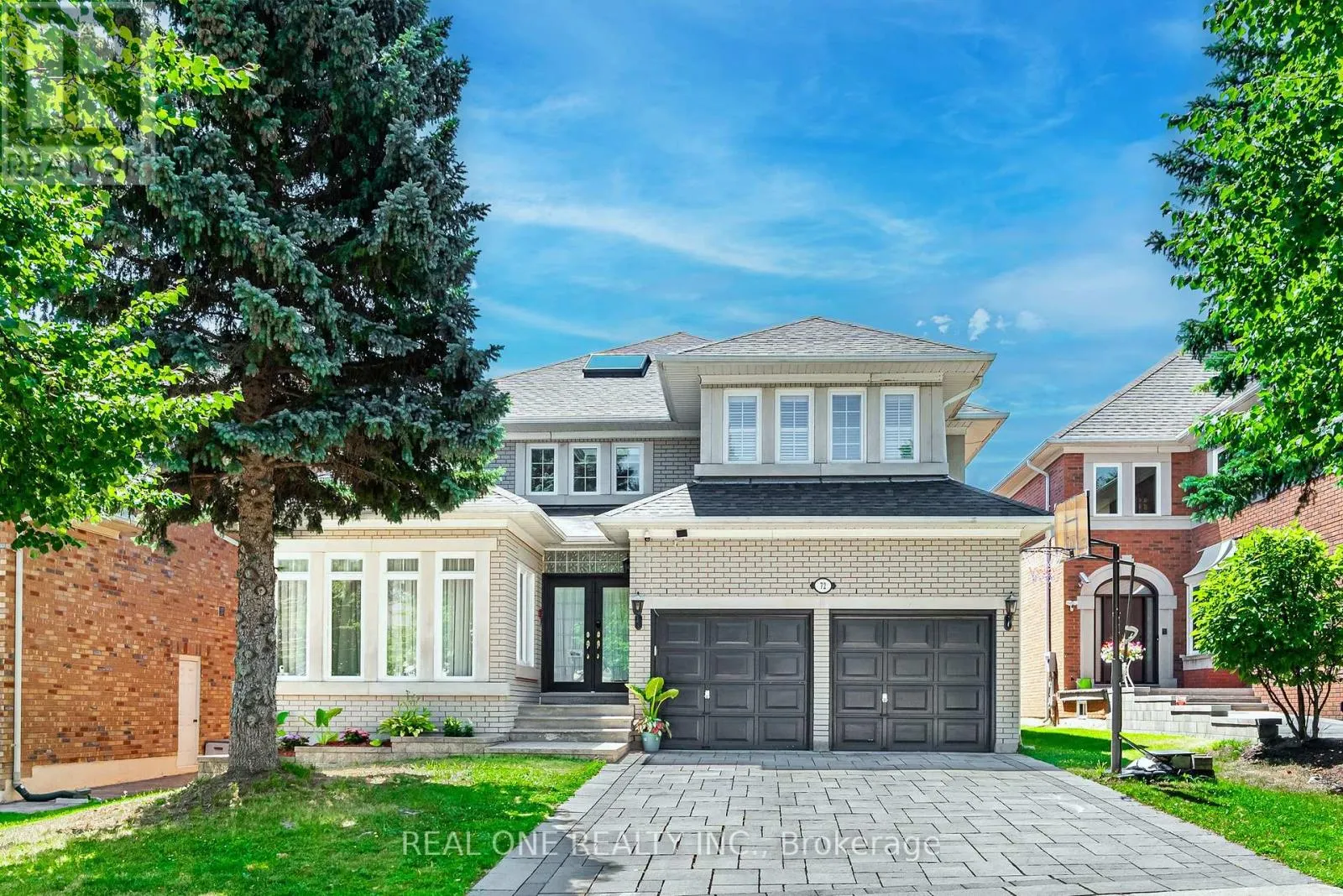72 CASSANDRA CRESCENT