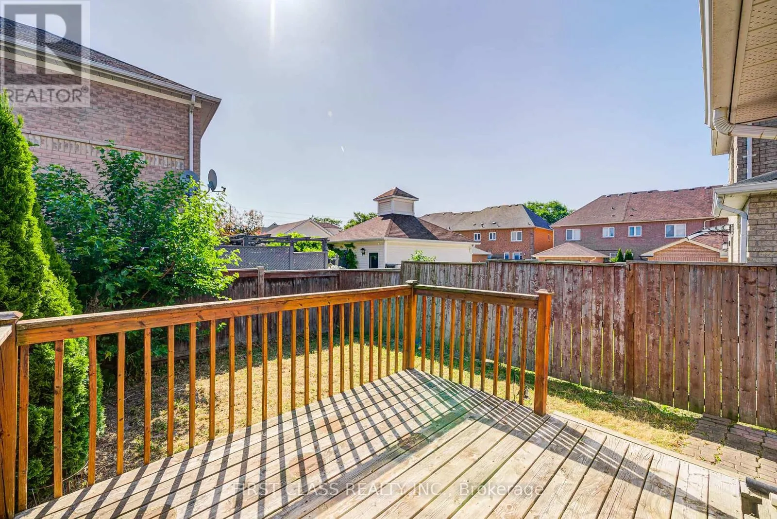 19 BENJAMIN HOOD CRESCENT