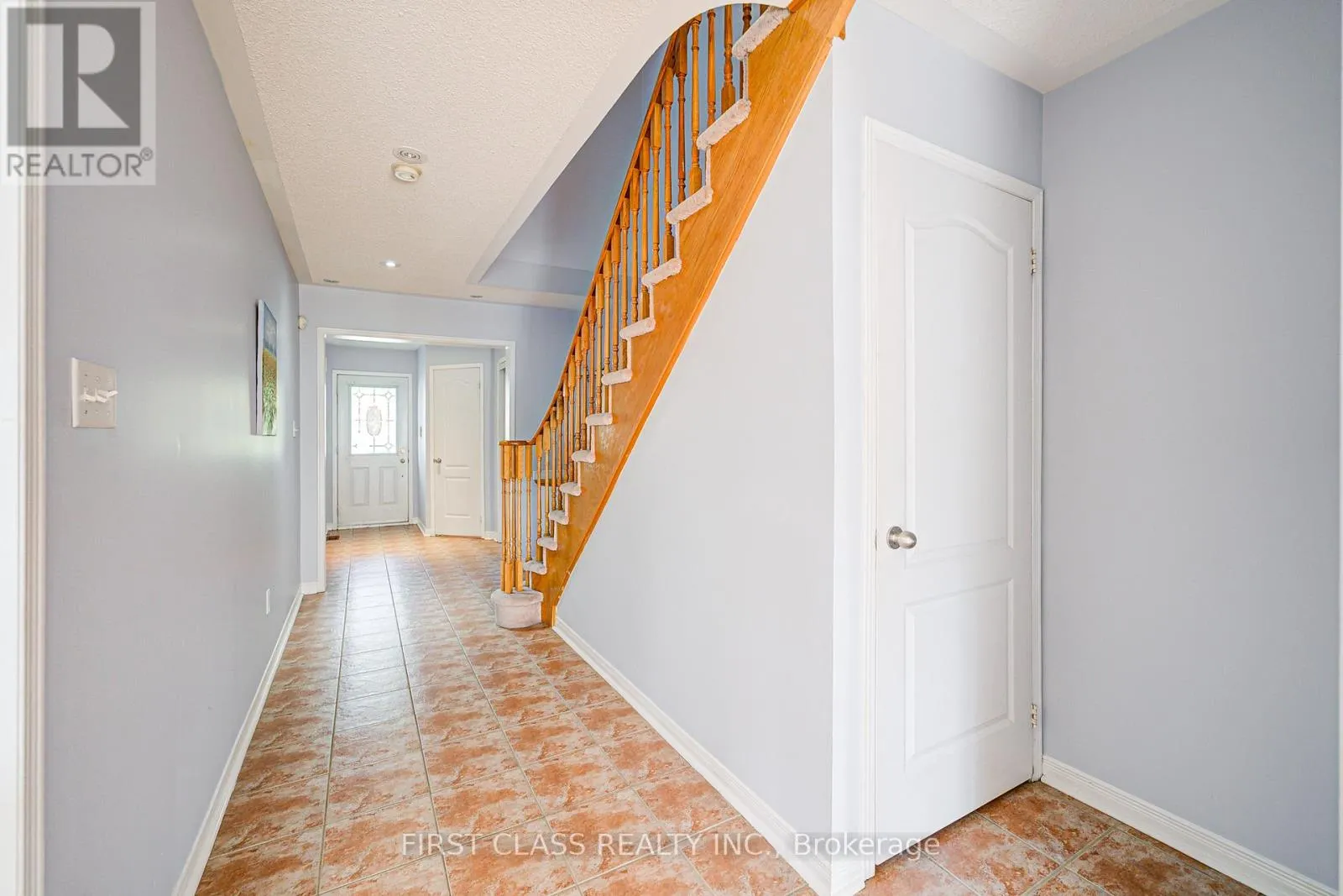 19 BENJAMIN HOOD CRESCENT