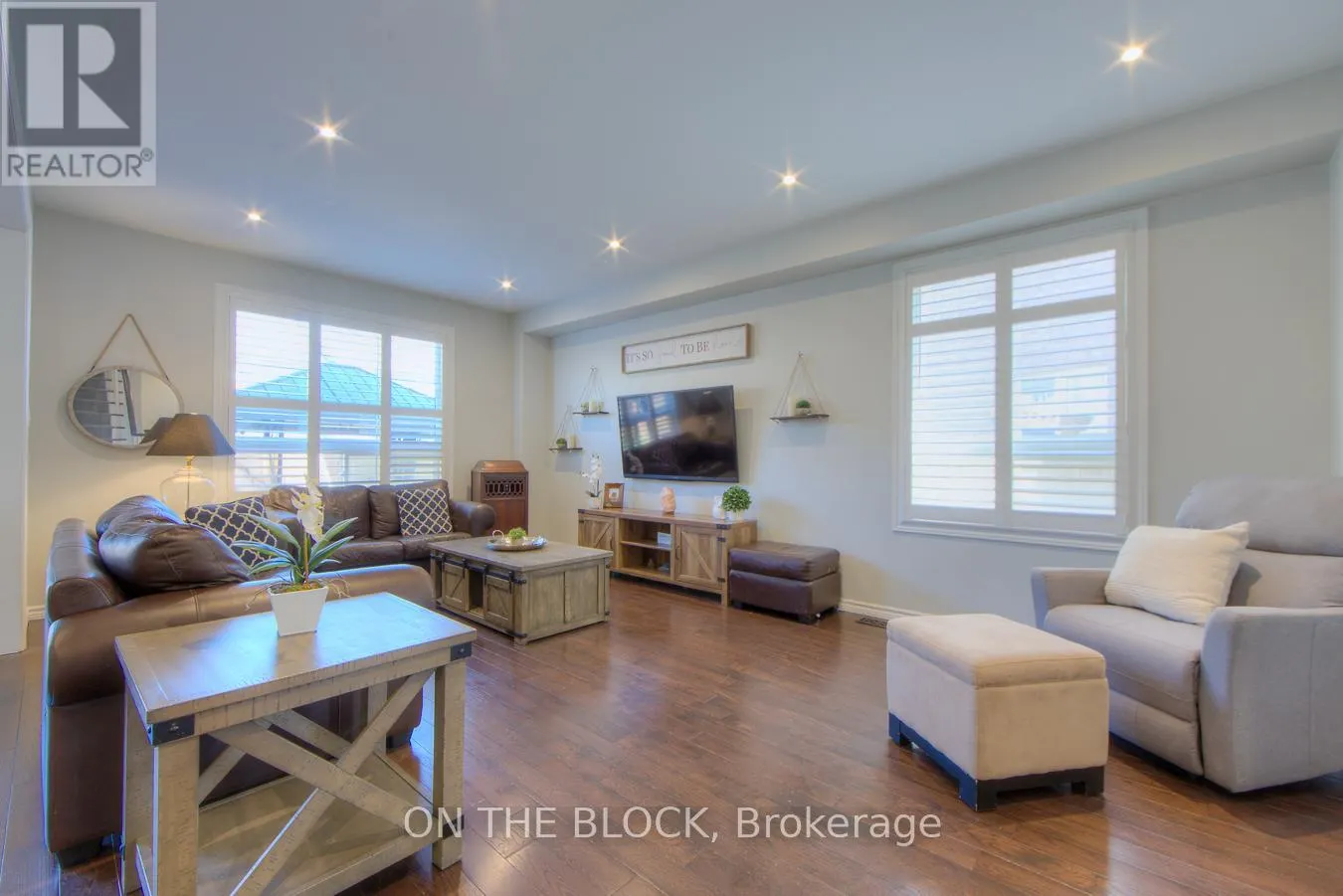 59 HAWKE CRESCENT