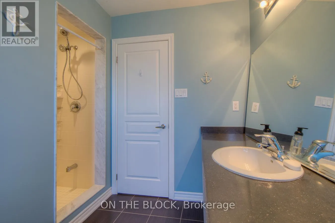 59 HAWKE CRESCENT