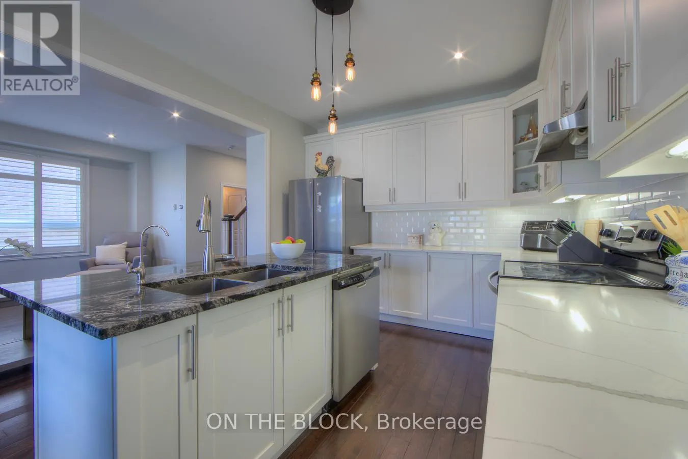 59 HAWKE CRESCENT