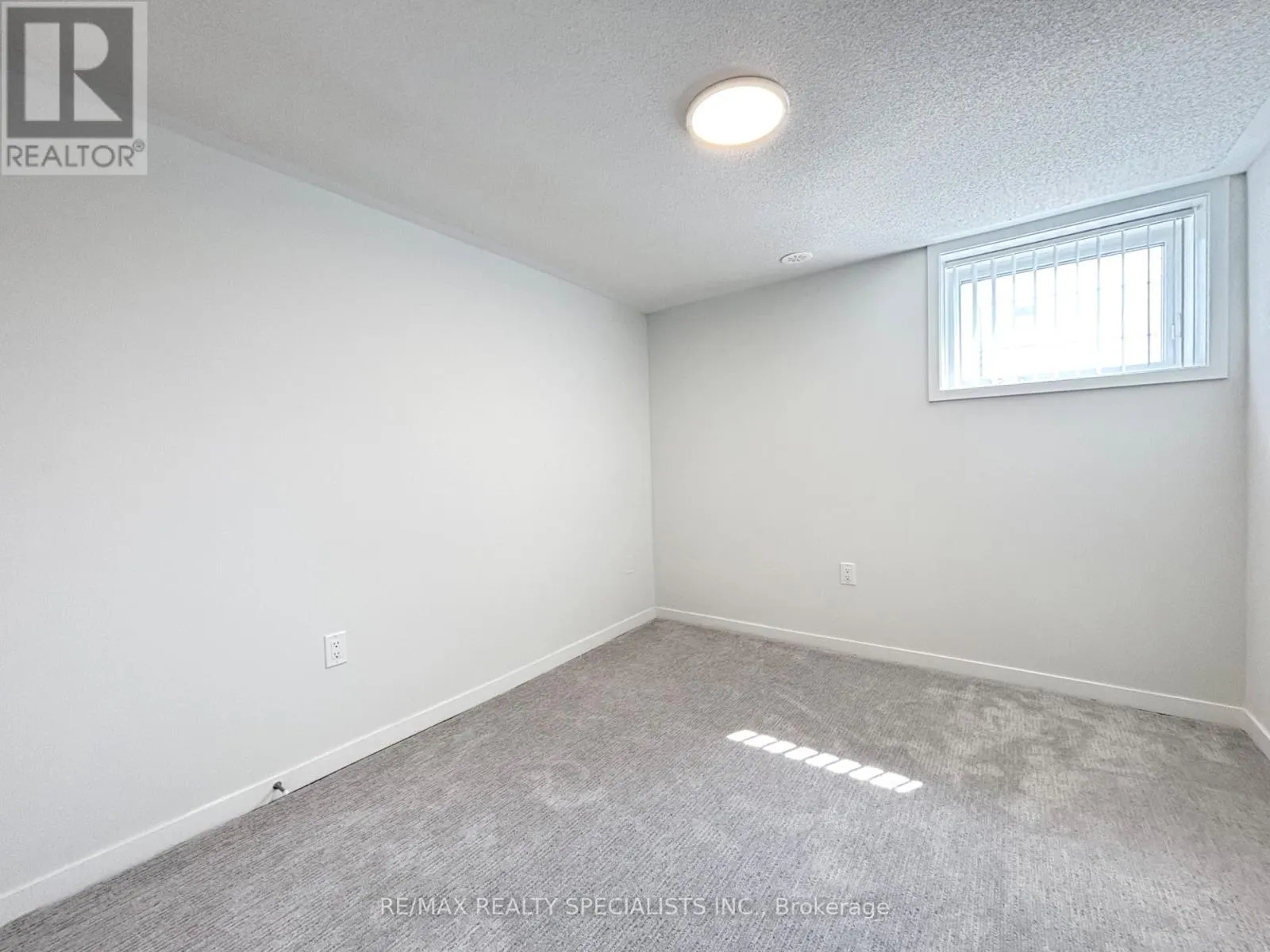 315 - 130 HONEYCRISP CRESCENT