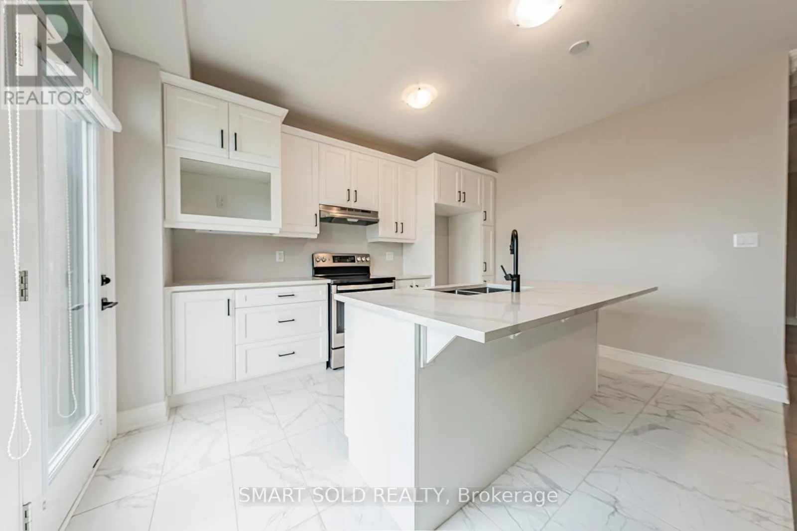 5 ERIN RIDGE COURT