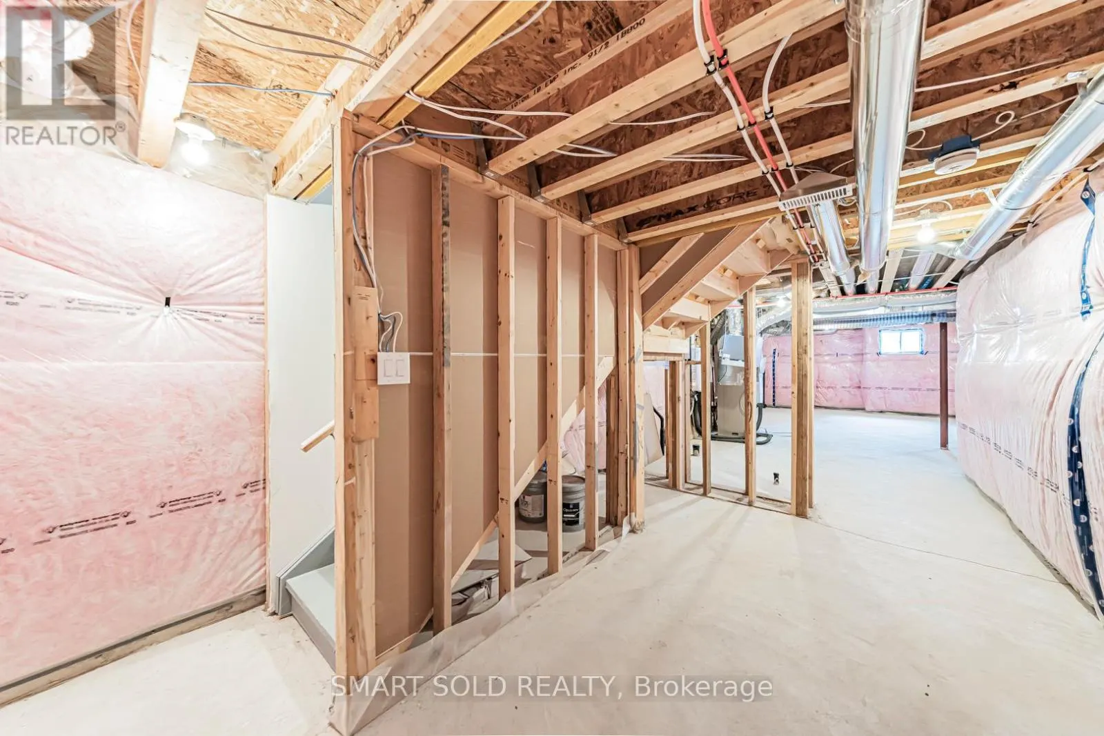 5 ERIN RIDGE COURT