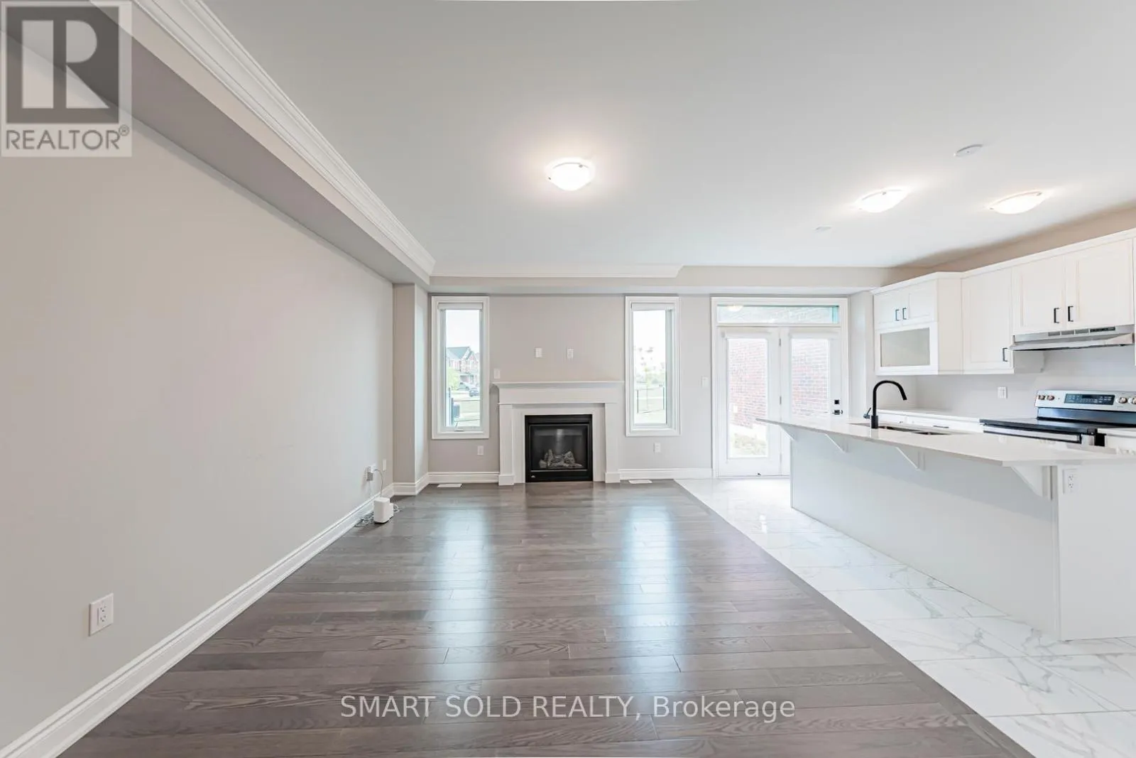 5 ERIN RIDGE COURT