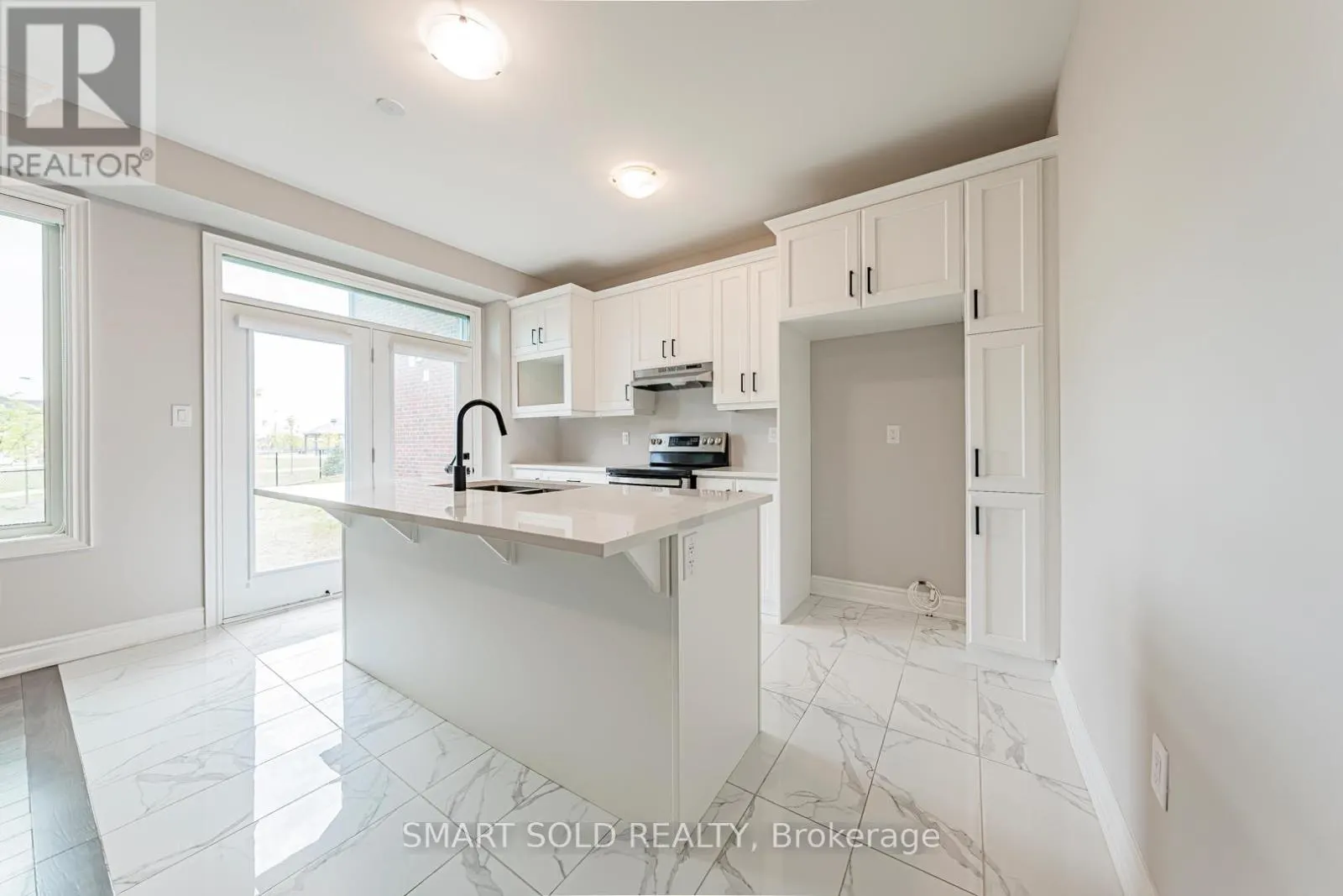 5 ERIN RIDGE COURT