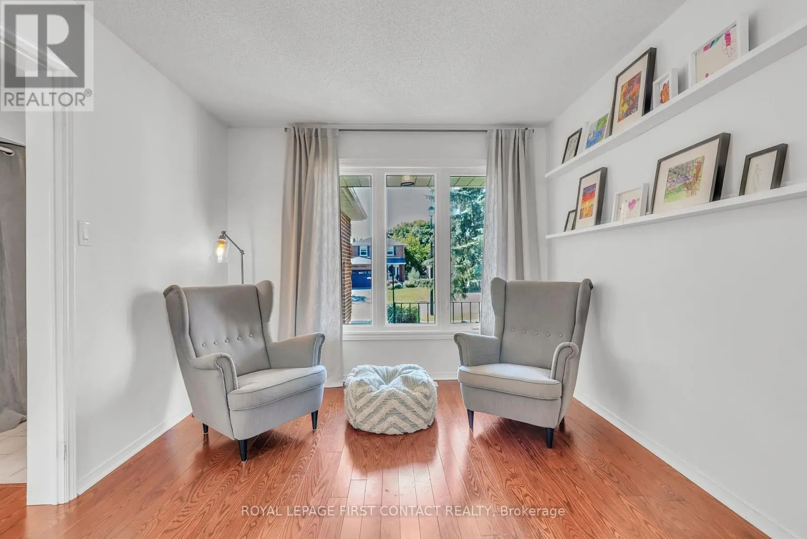195 BILLINGS CRESCENT