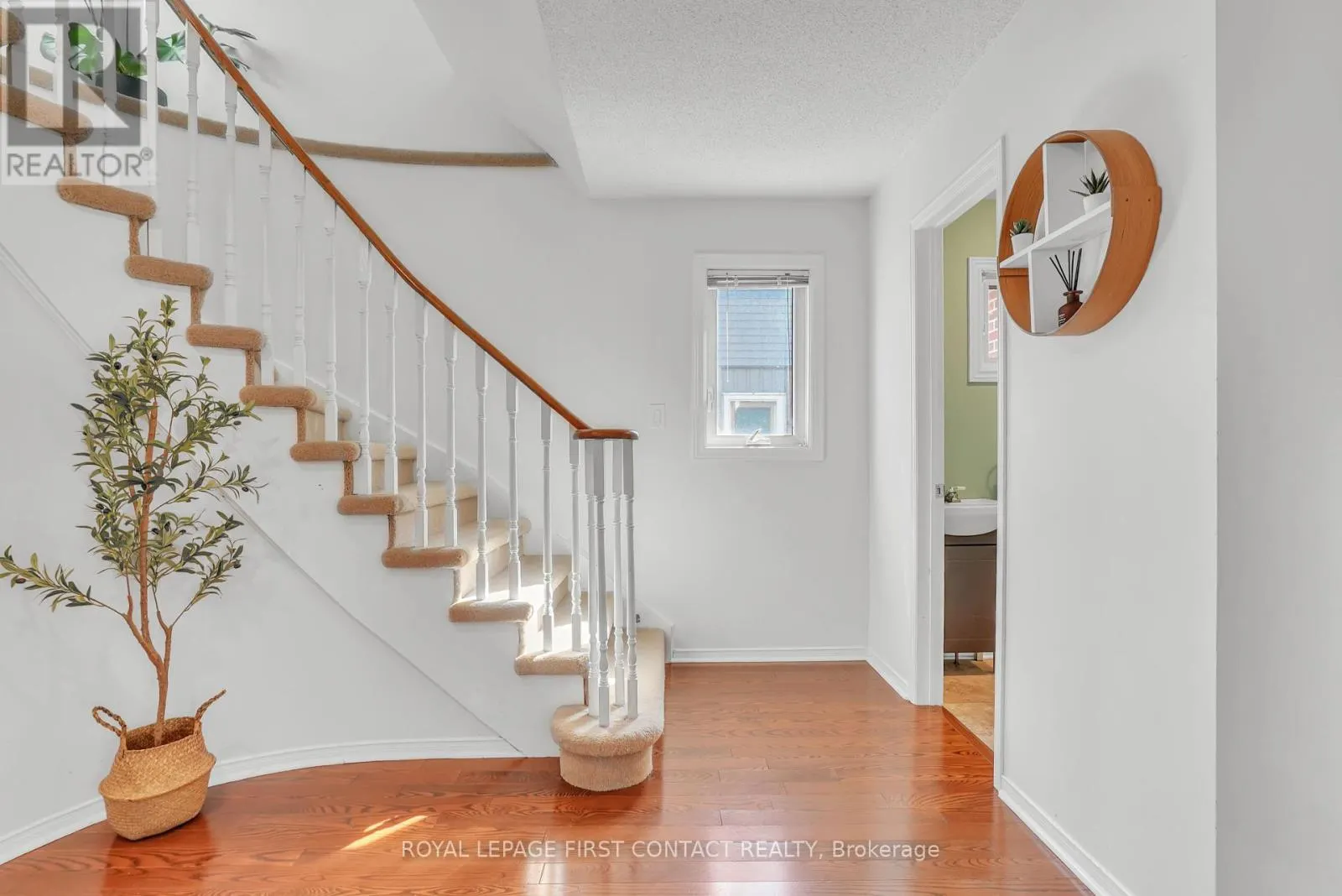 195 BILLINGS CRESCENT