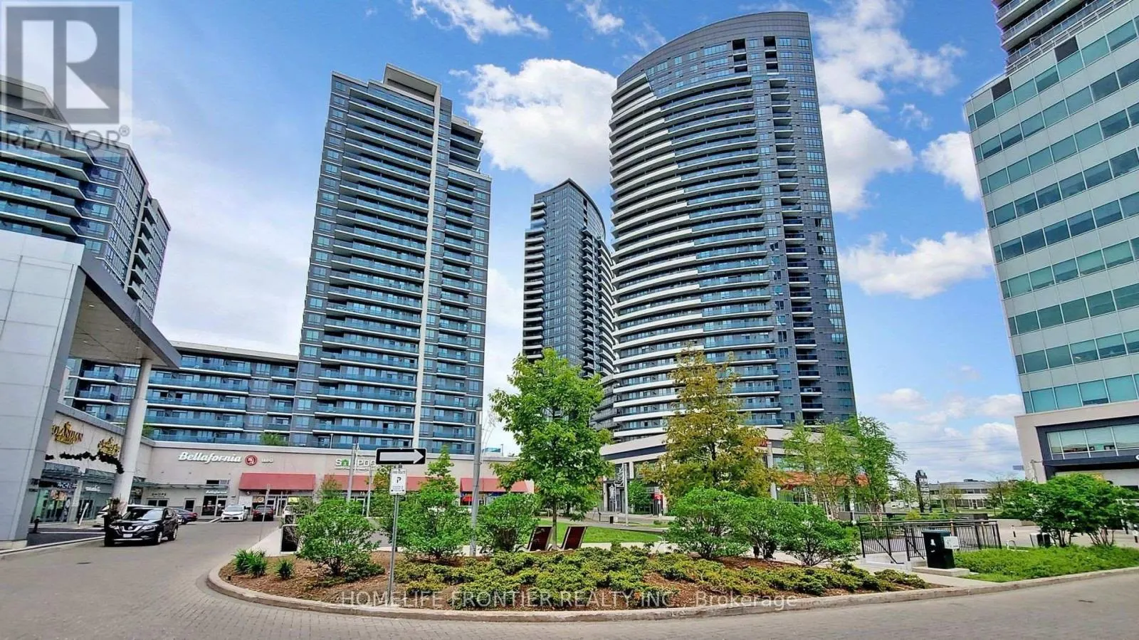 806 - 7171 YONGE STREET