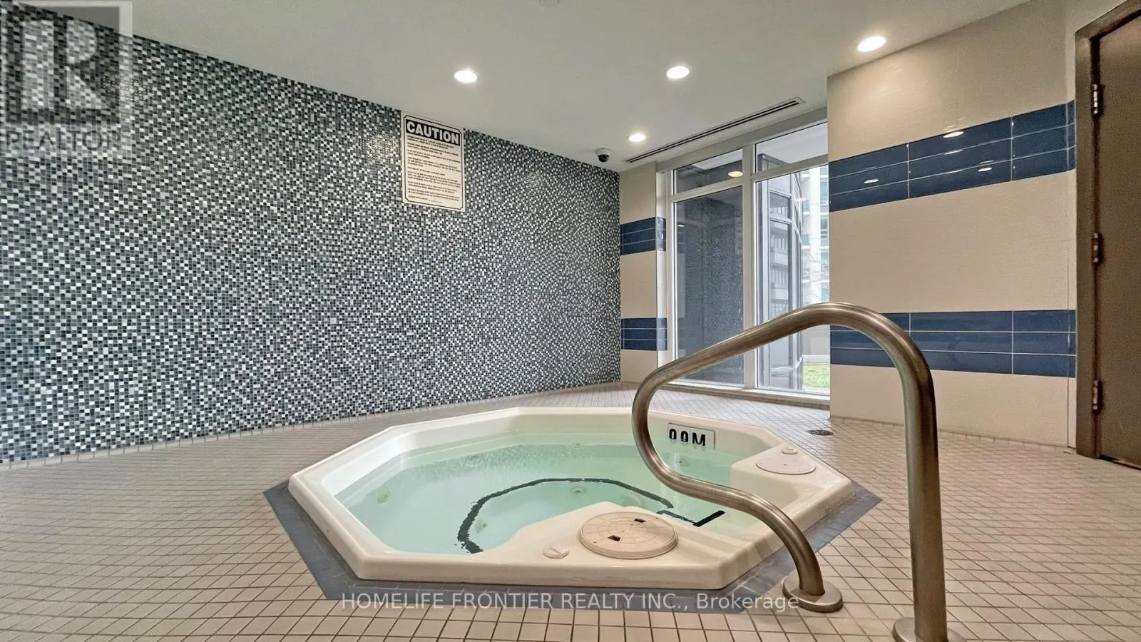 806 - 7171 YONGE STREET
