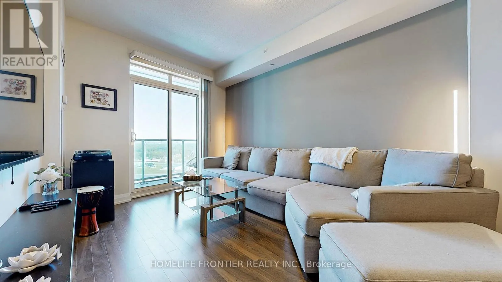 806 - 7171 YONGE STREET