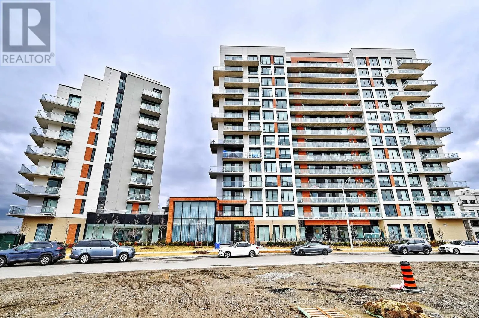 1023 - 2 DAVID EYER ROAD