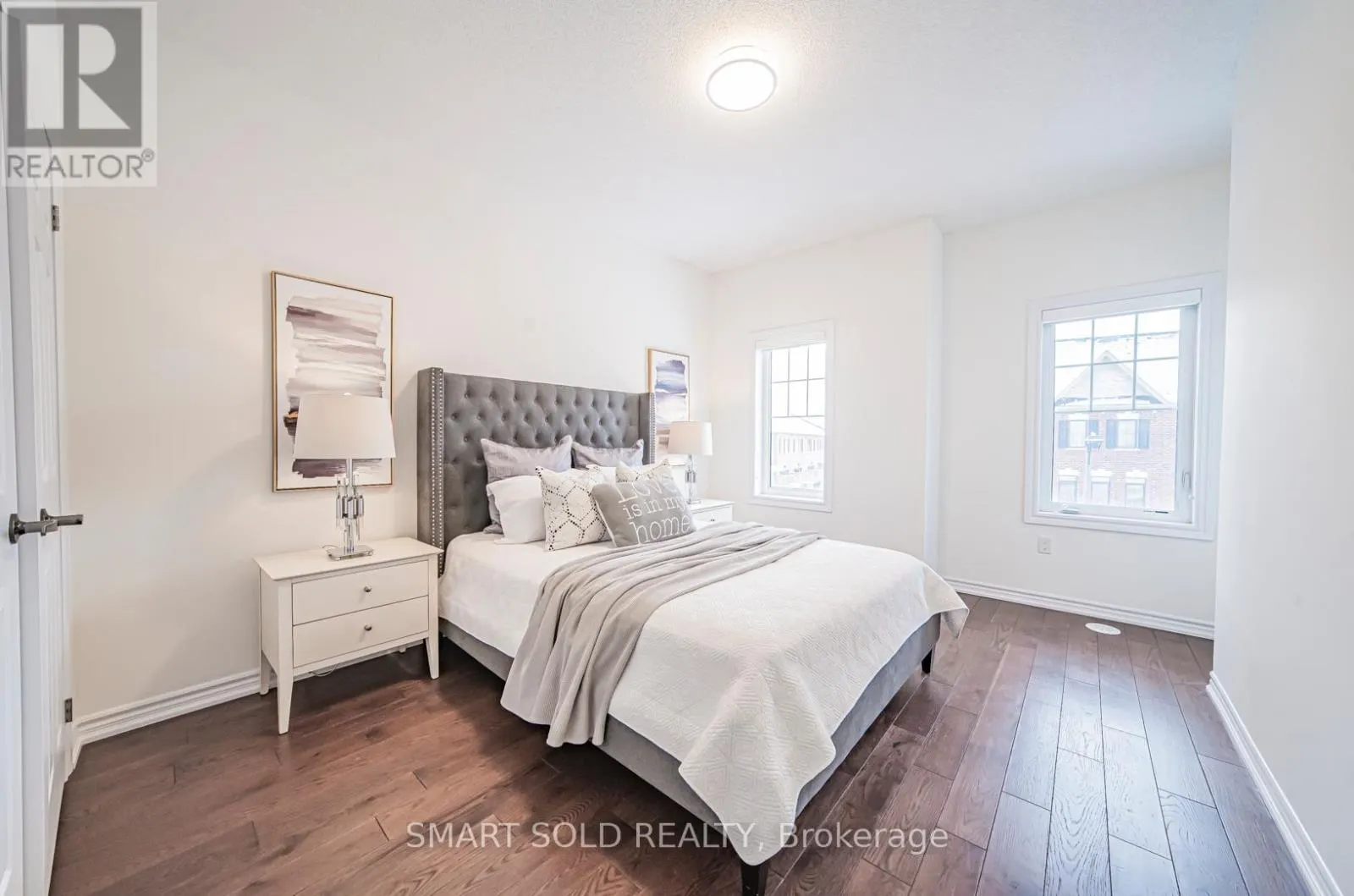 12 FRALEIGH AVENUE