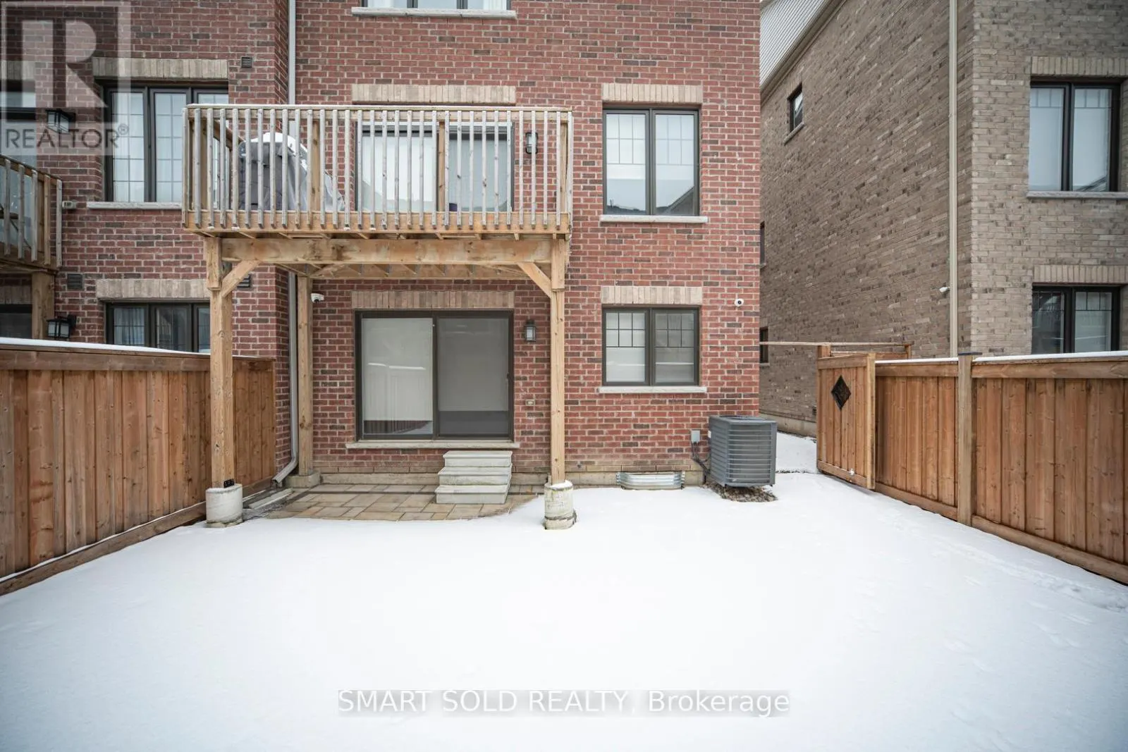 12 FRALEIGH AVENUE
