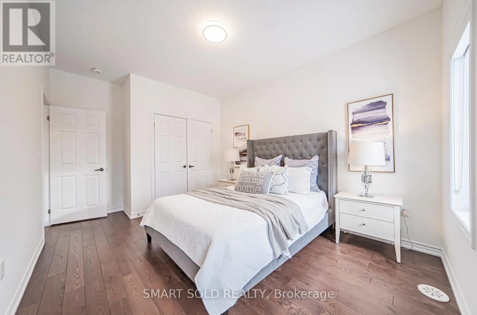12 FRALEIGH AVENUE