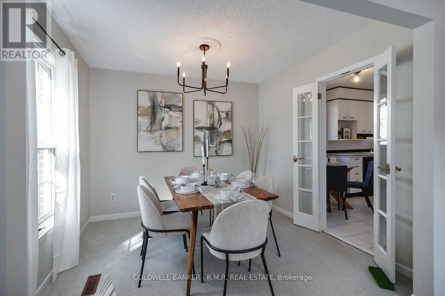 8 ABERFELDY CRESCENT