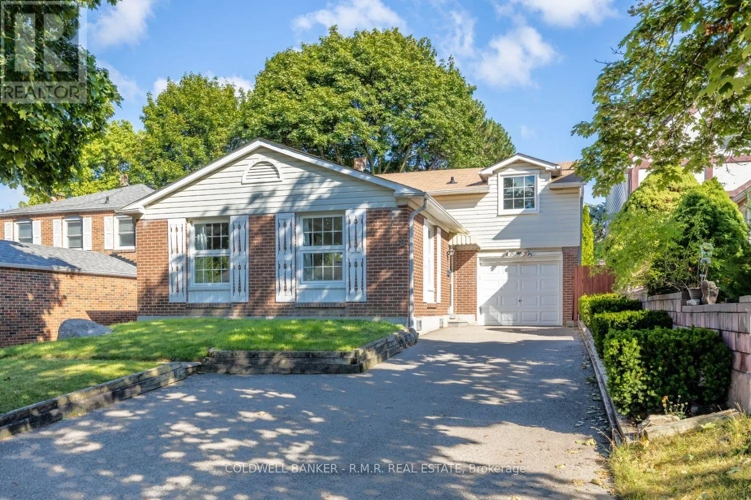 8 ABERFELDY CRESCENT