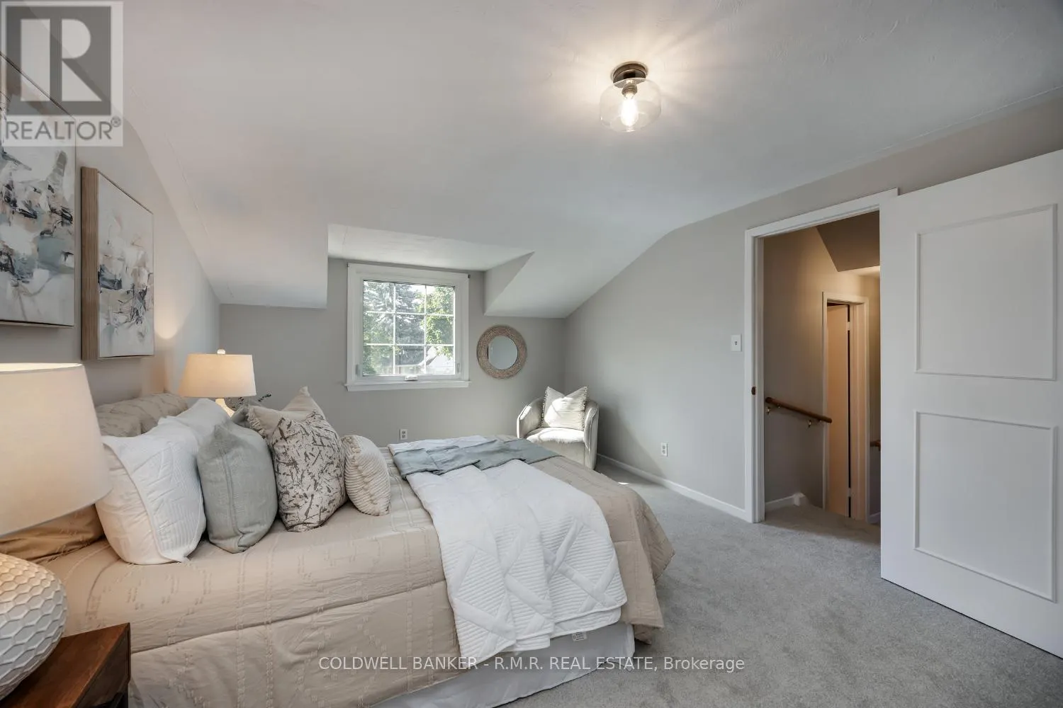 8 ABERFELDY CRESCENT