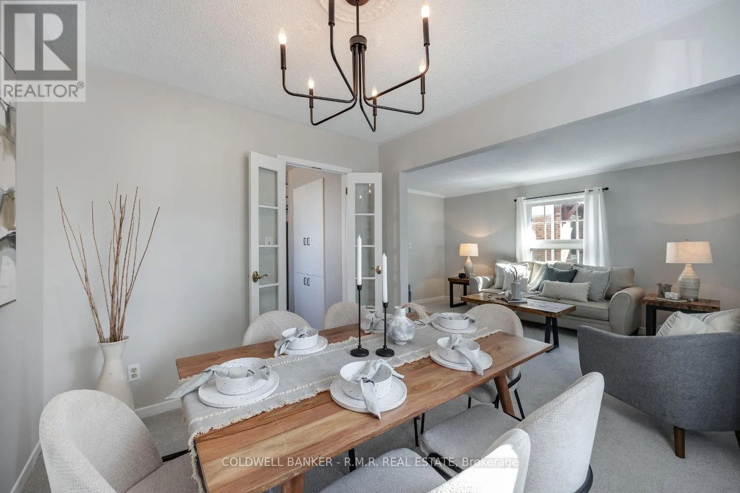 8 ABERFELDY CRESCENT
